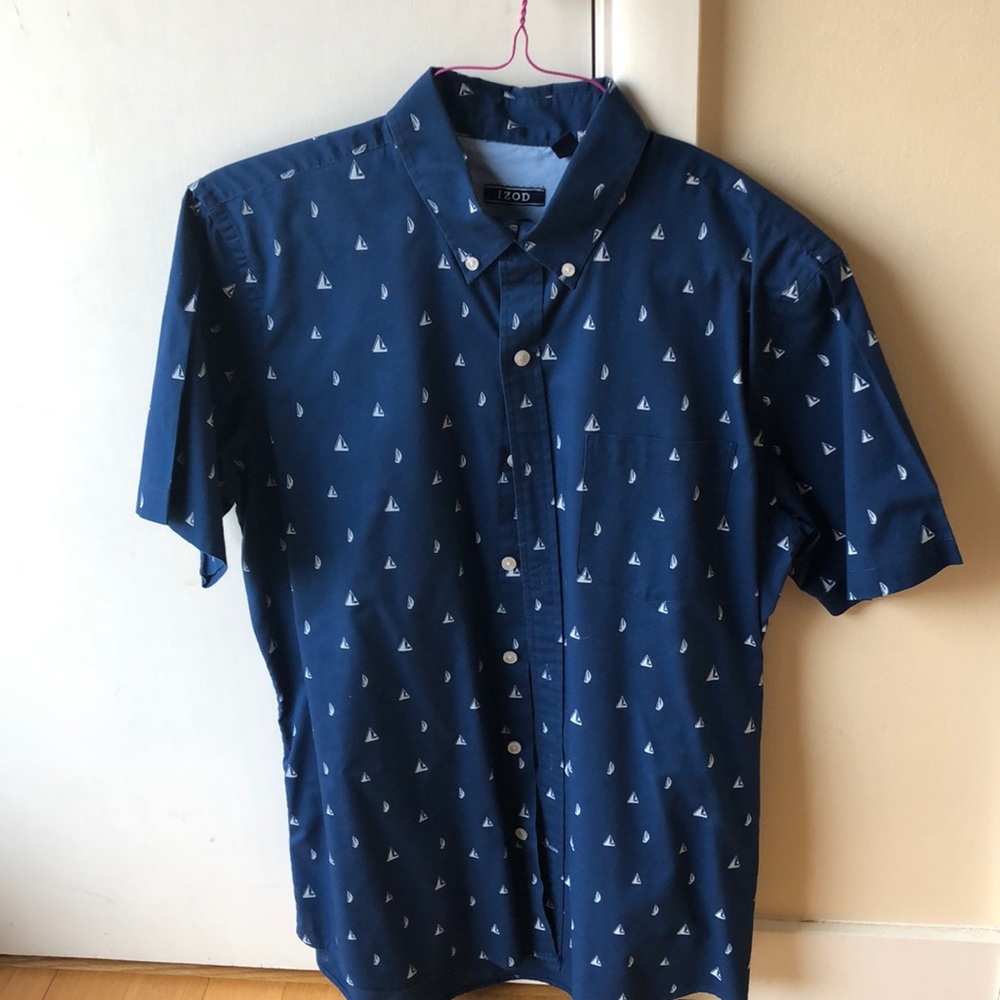 Izod Men’s Short Sleeve Button Down